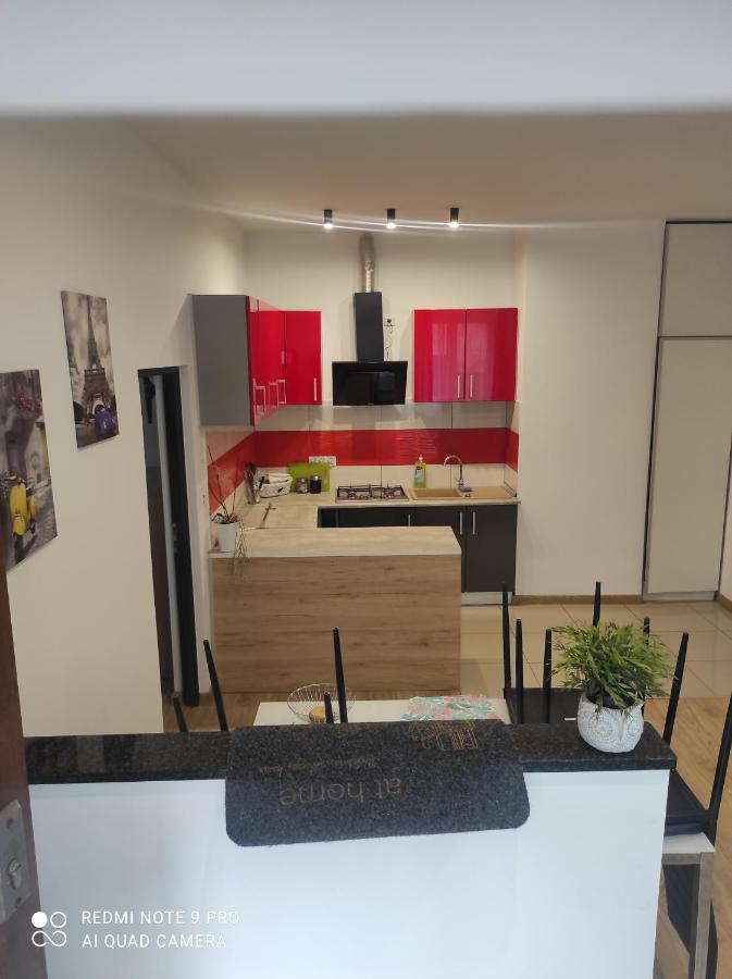 Apartamenty Centrum วาลบ์จิก ภายนอก รูปภาพ