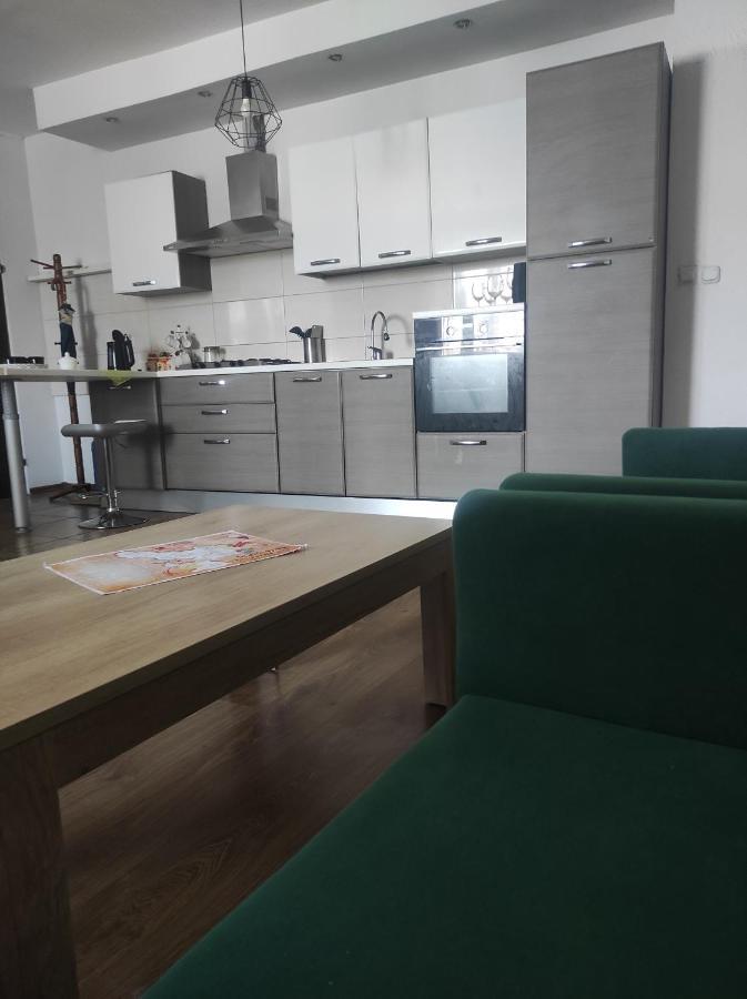 Apartamenty Centrum วาลบ์จิก ภายนอก รูปภาพ
