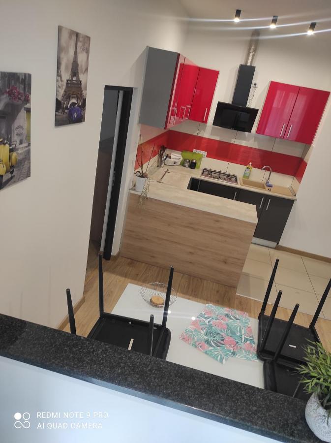 Apartamenty Centrum วาลบ์จิก ภายนอก รูปภาพ